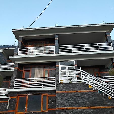 Отель Happy House Manali Sater Экстерьер фото