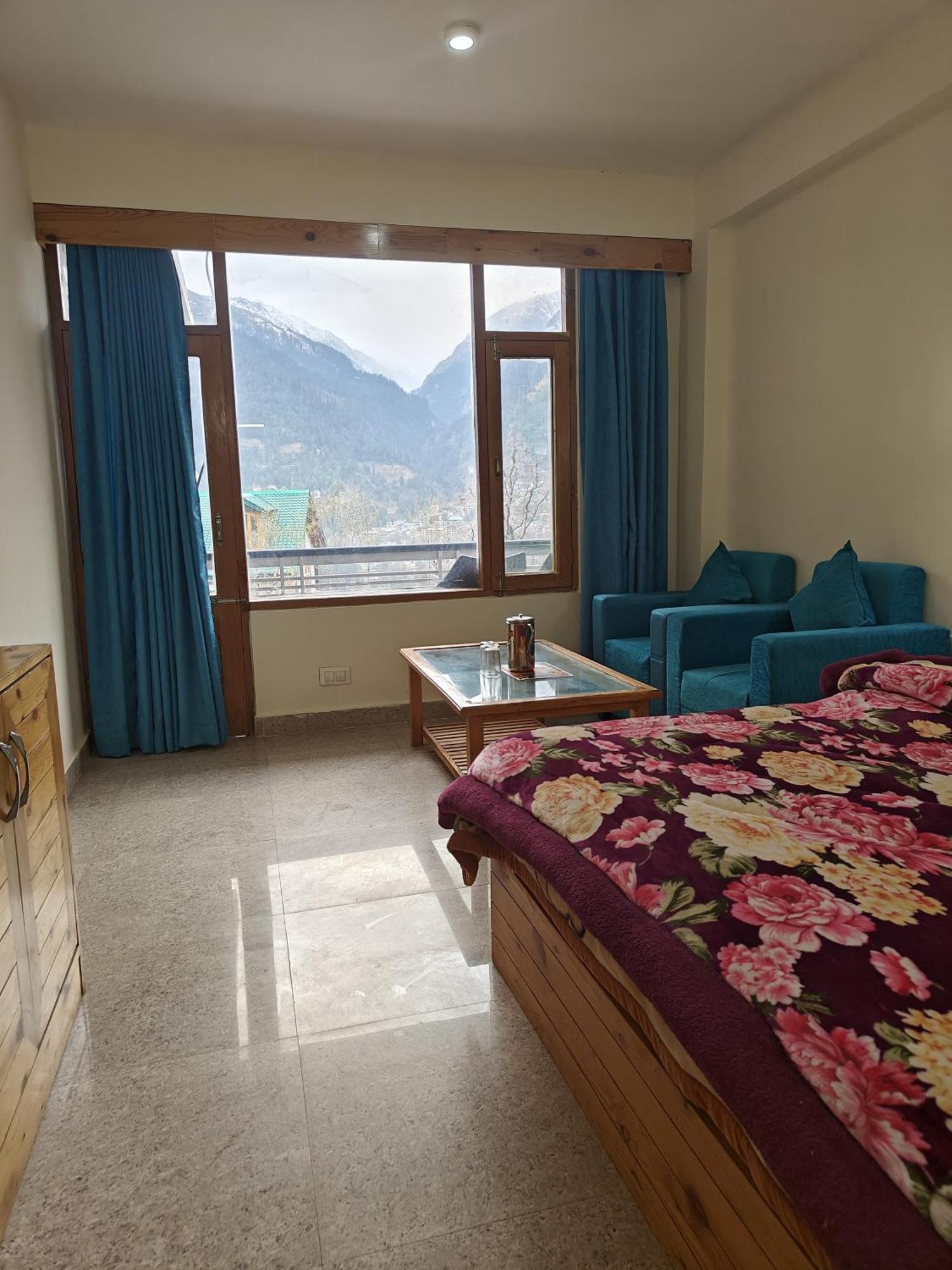 Отель Happy House Manali Sater Экстерьер фото